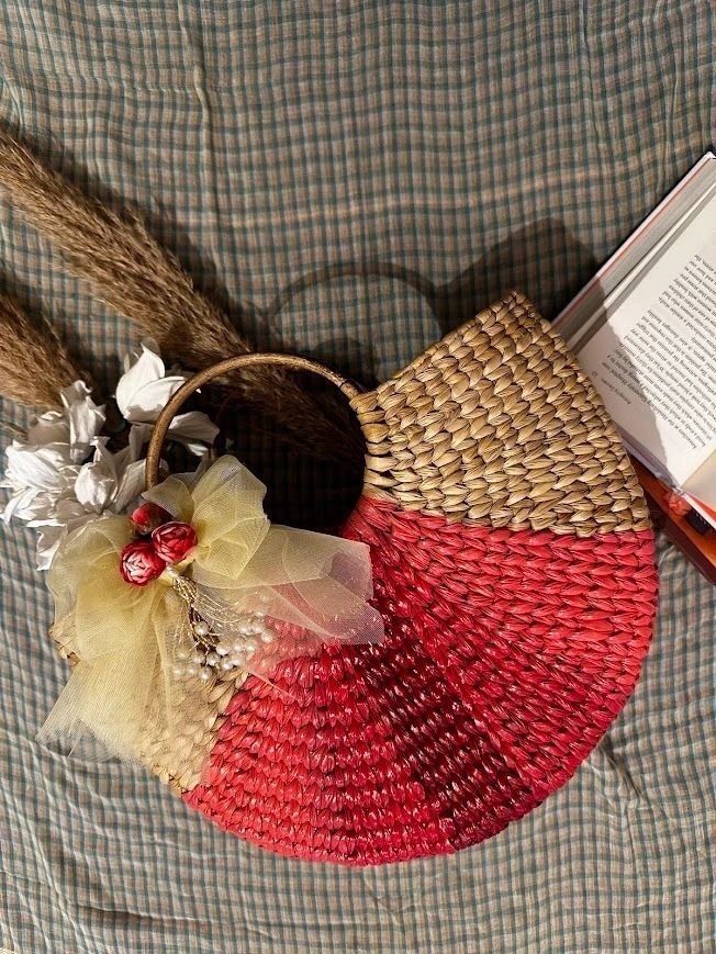 Hand-painted Grass Basket - TheBFactory