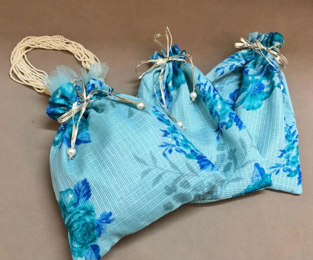 Pearl Bloom pouch - TheBFactory