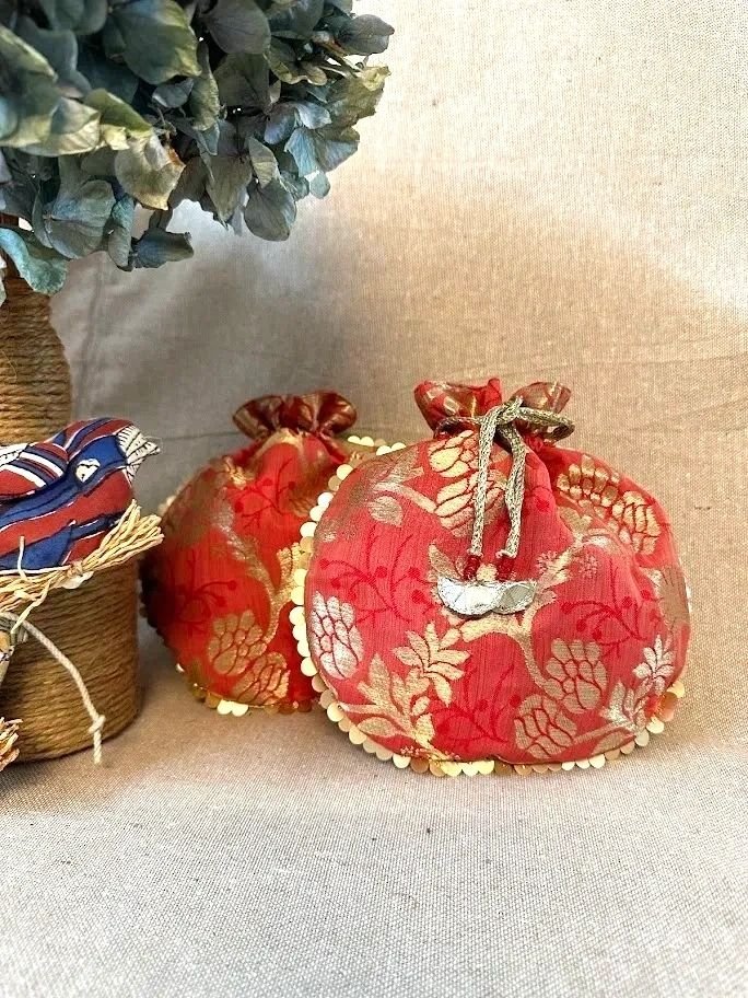 Brocade Pouch (A) - TheBFactory